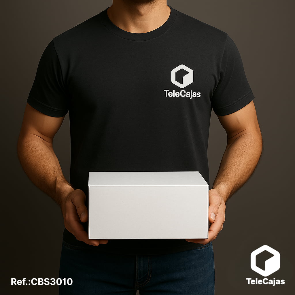 Hombre con Caja de embalaje blanca interior y exterior muy robusta de canal simple reforzada, fabricada en cartón resistente. Medidas interiores: largo 30,5 cm, ancho 22,8 cm y alto 10,2 cm. Perfecta para packaging ecológico, envíos por mensajería o almacenamiento doméstico. Solución versátil para tiendas online y uso industrial ligero.