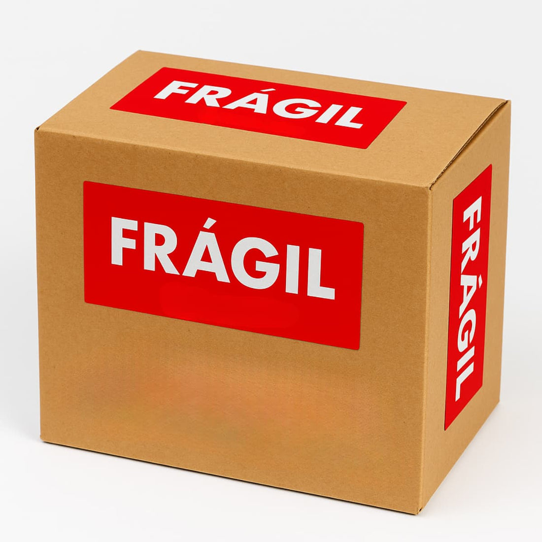 Etiquetas adhesivas rojas Frágil 10x5 cm para advertencia y visibilidad en paquetes de envíos y almacenaje.