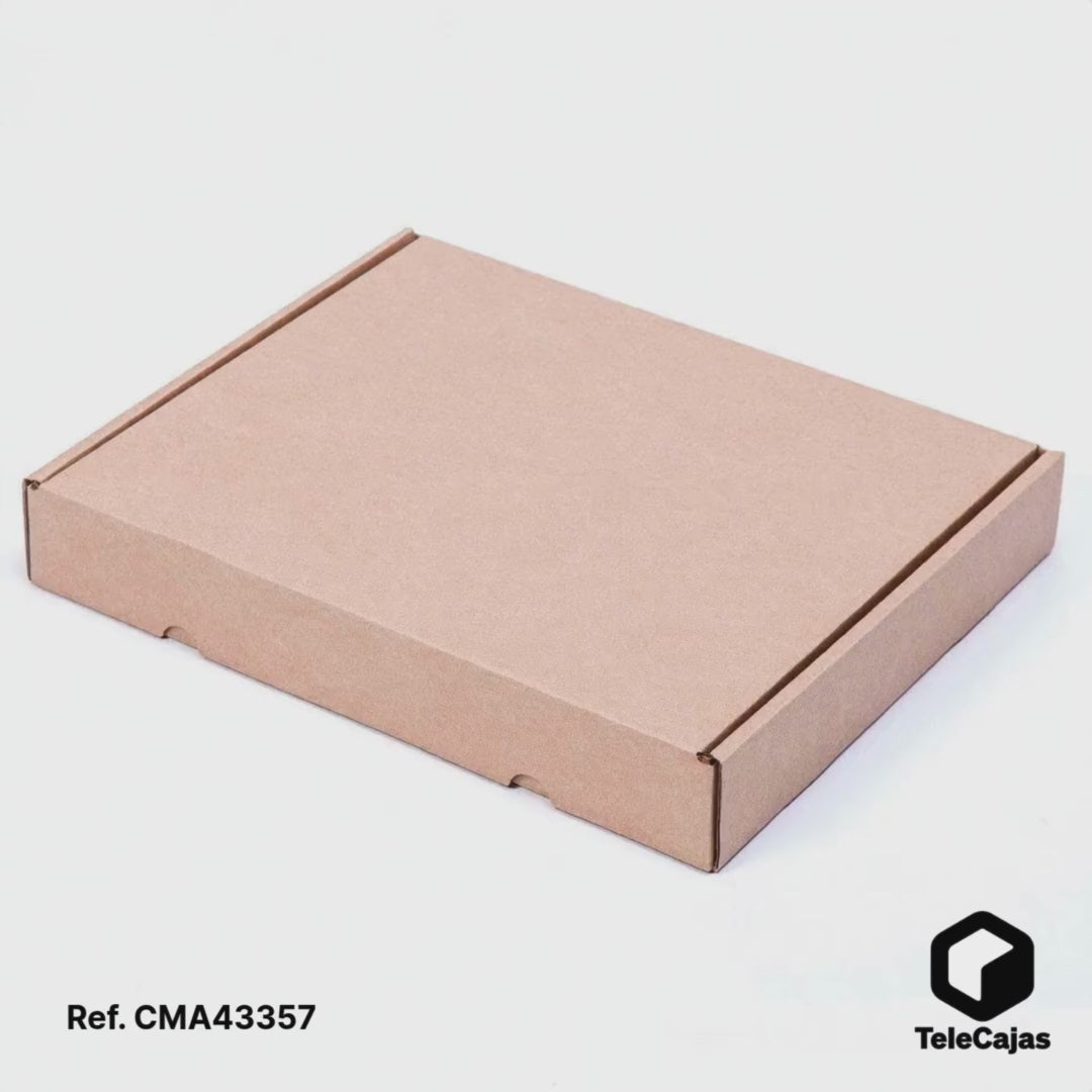Video 360 Hombre con Caja de embalaje muy robusta de cartón marrón kraft con medidas interiores 43x35x7 cm. Diseño automontable troquelada con tapa robusta y sin asas para mayor discreción. Perfecta para packaging ecológico de productos planos, libros, ca
